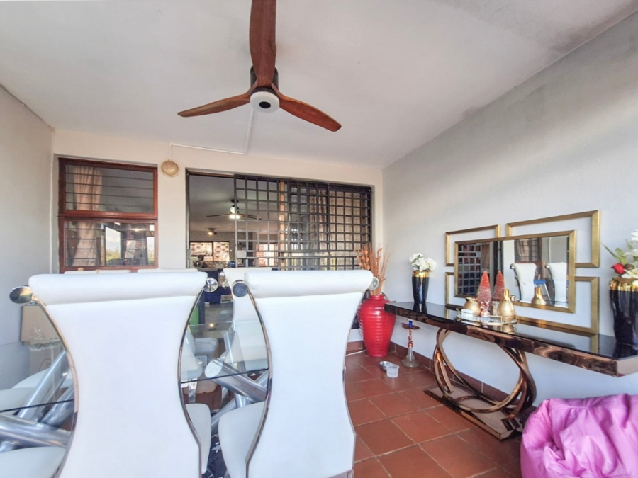 2 Bedroom Property for Sale in Kosmos North West